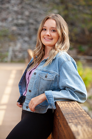 Hailey-2244